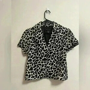Larry‎ Levine - Women’s Linen TopShort Sleeve Black/White Printed - Size Small